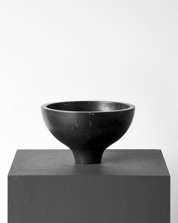 Collectible objects vases by Ewe studio, on Kolkhoze.fr collectible design