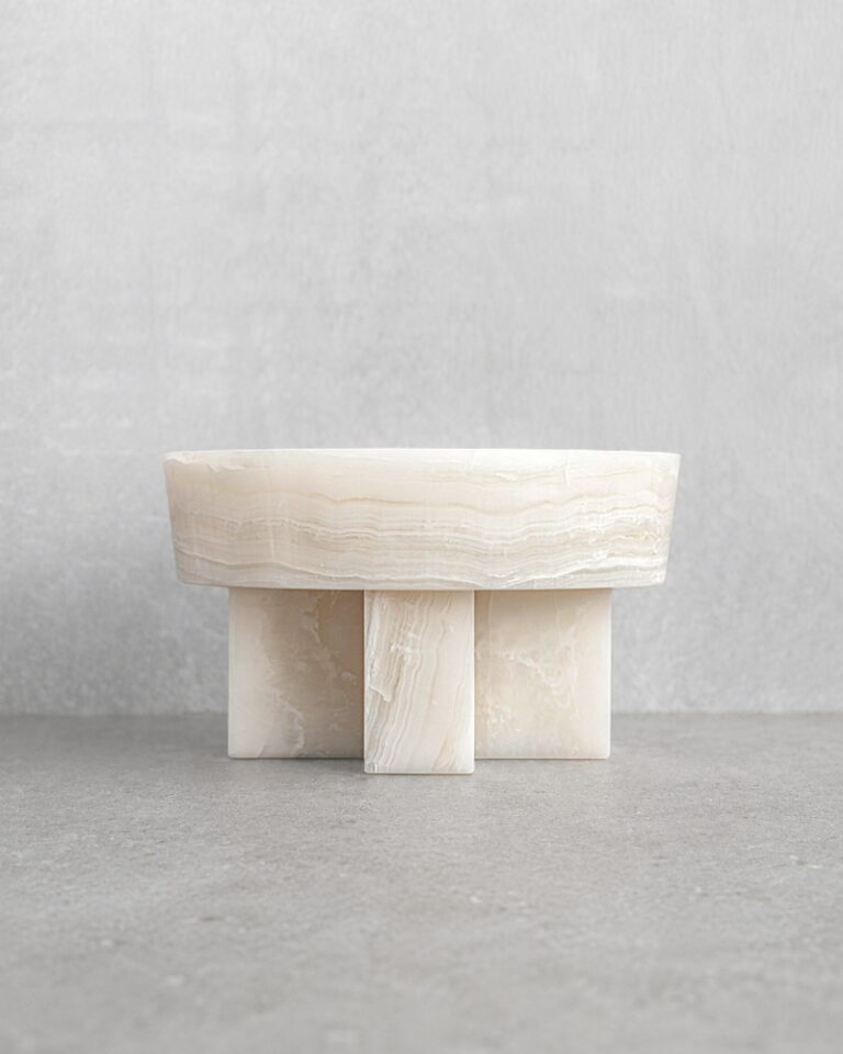 Constantine_table-Joris-Poggioli-Kolkhoze-1