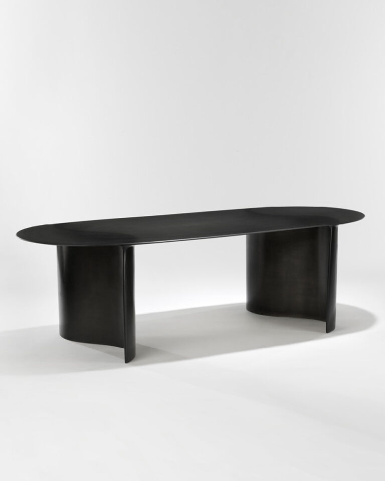 New-Wave-dining-table-Lukas-Cober-Kolkhoze-6