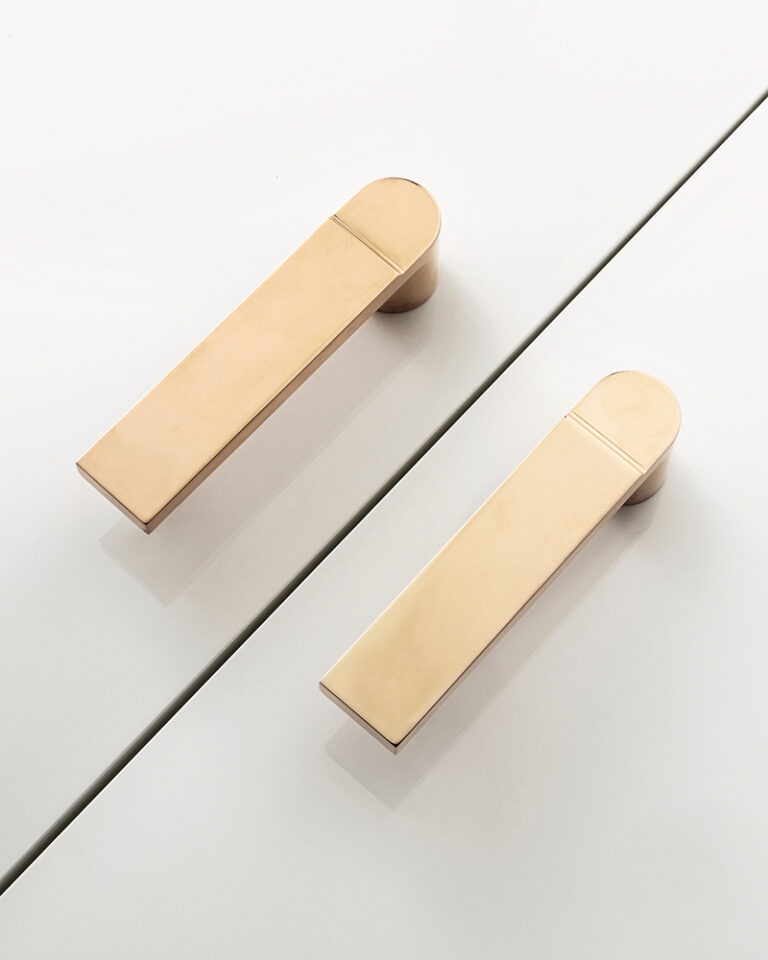 Handle-Torso-bronze-gold-Francesco-Balzano-Kolkhoze-1