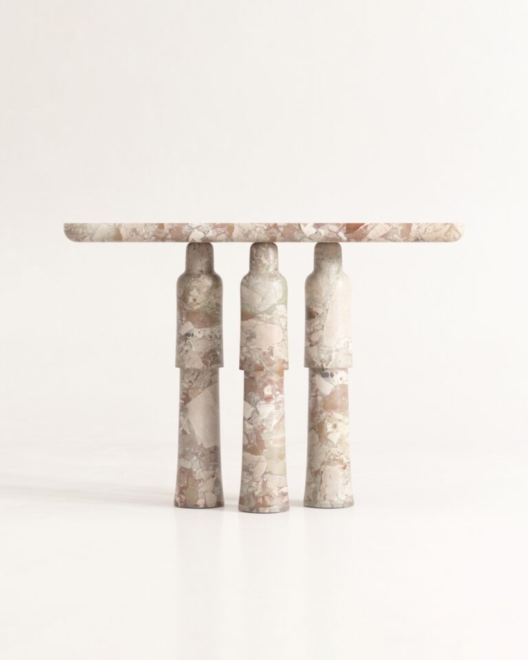Maen-console-Martin-Masse-Kolkhoze-1