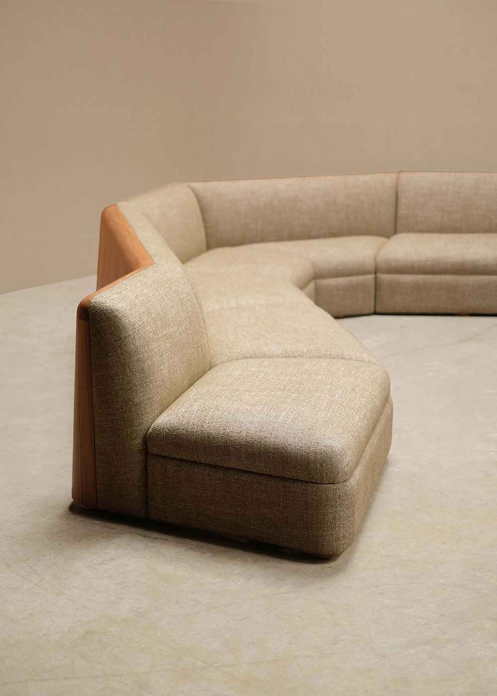 Kelly-arc-sofa-Frederic-Pellenq-Kolkhoze-beirut-1