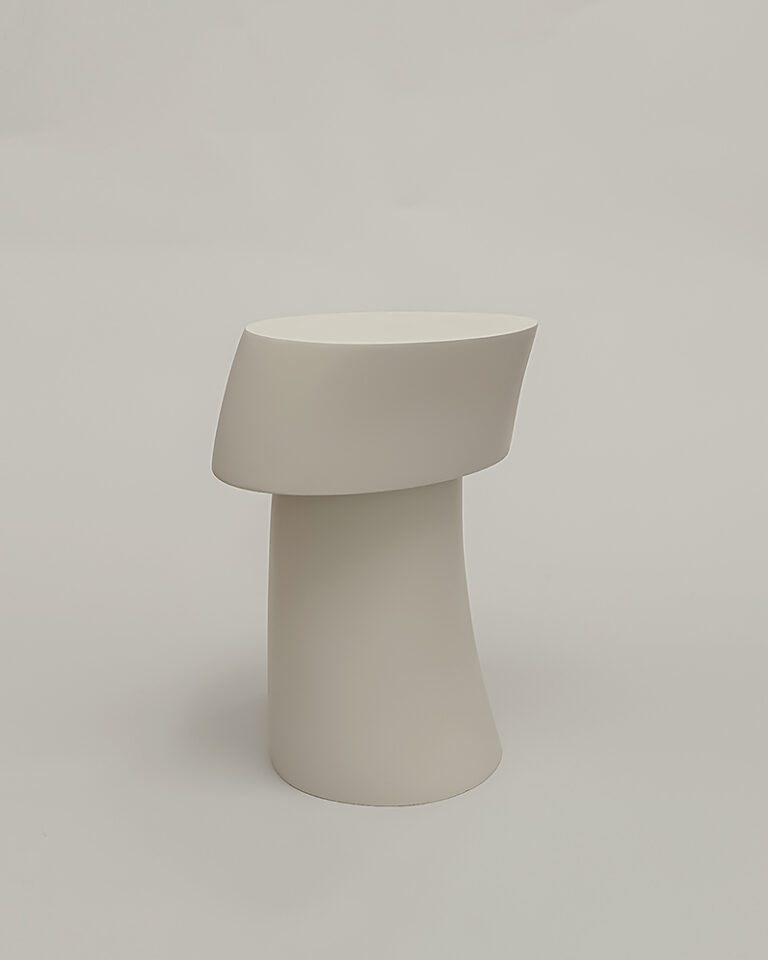 Shiitake-table-Malgorzata-Bany-Kolkhoze-(1)