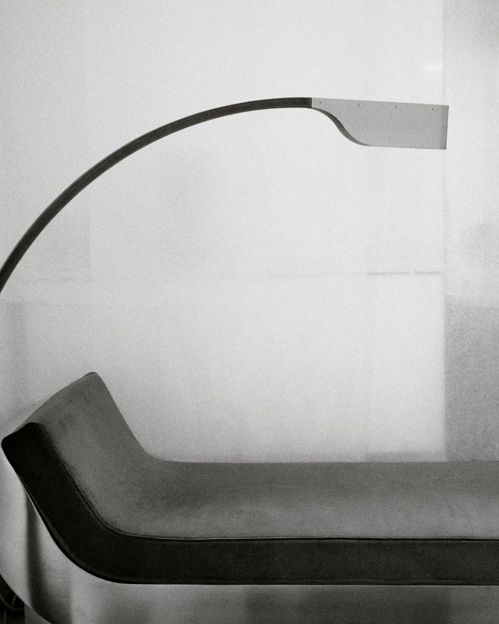 Louis-floor-lamp-Thomas-Lemut-Kolkhoze @lesnoyshum (2)