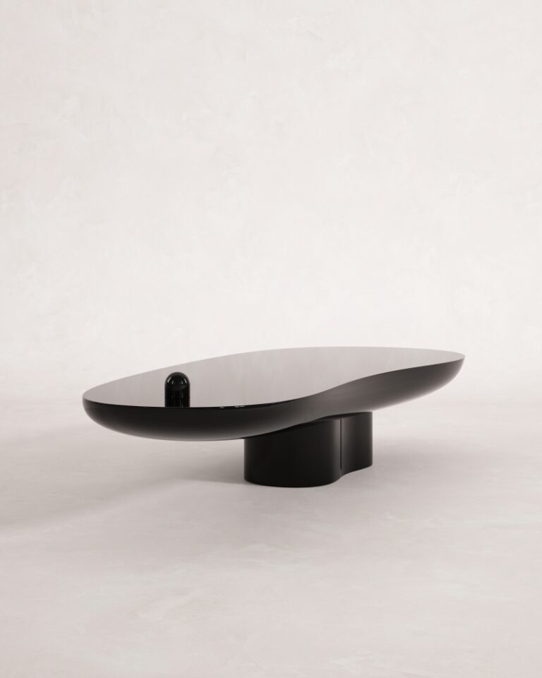Maen-coffee-table-III-laque-Martin-Masse-Kolkhoze (2)