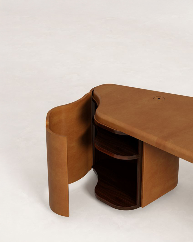 Ippico_2-leather-desk-08-Martin_Masse-Kolkhoze-2