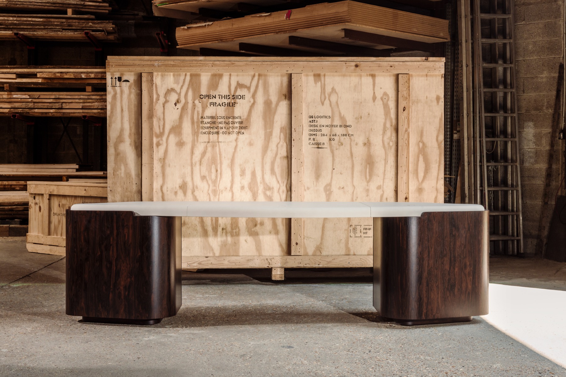 Ippico-II-desk-Martin-Masse-kolkhoze