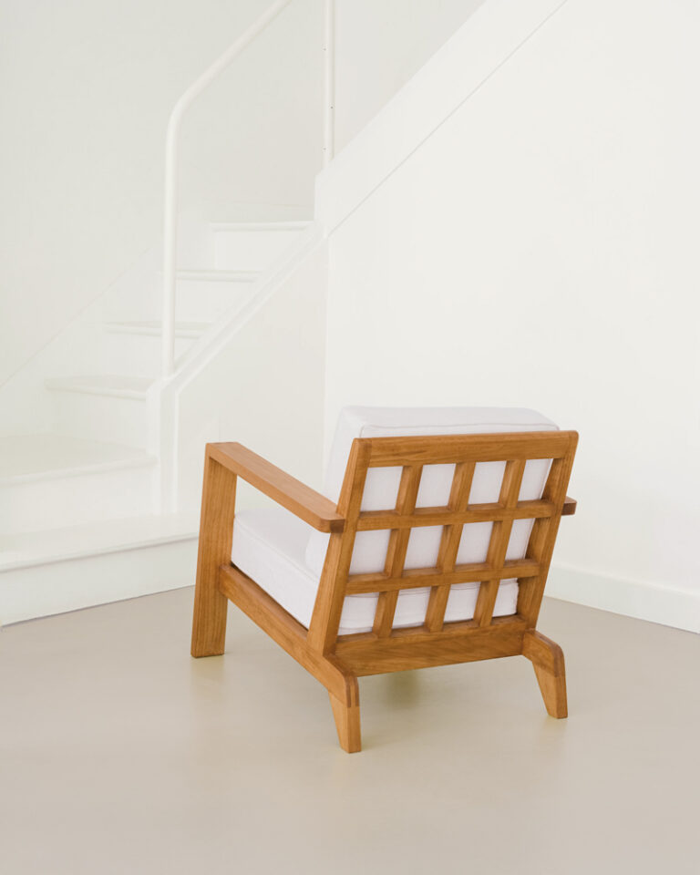 Premier-Prix-armchair-Rene-Gabriel-Kolkhoze-Hyacinthe-0