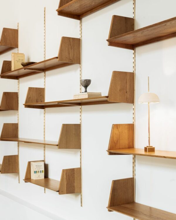 Shelves-E_gold_Marcel-Gascoin_H_Kolkhoze_gallery-3