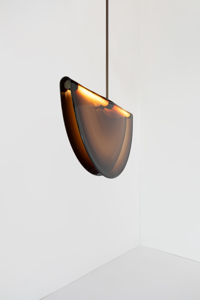 jmwstudio_civepliee_L_brown_bronzemedium_threequarter_illuminated