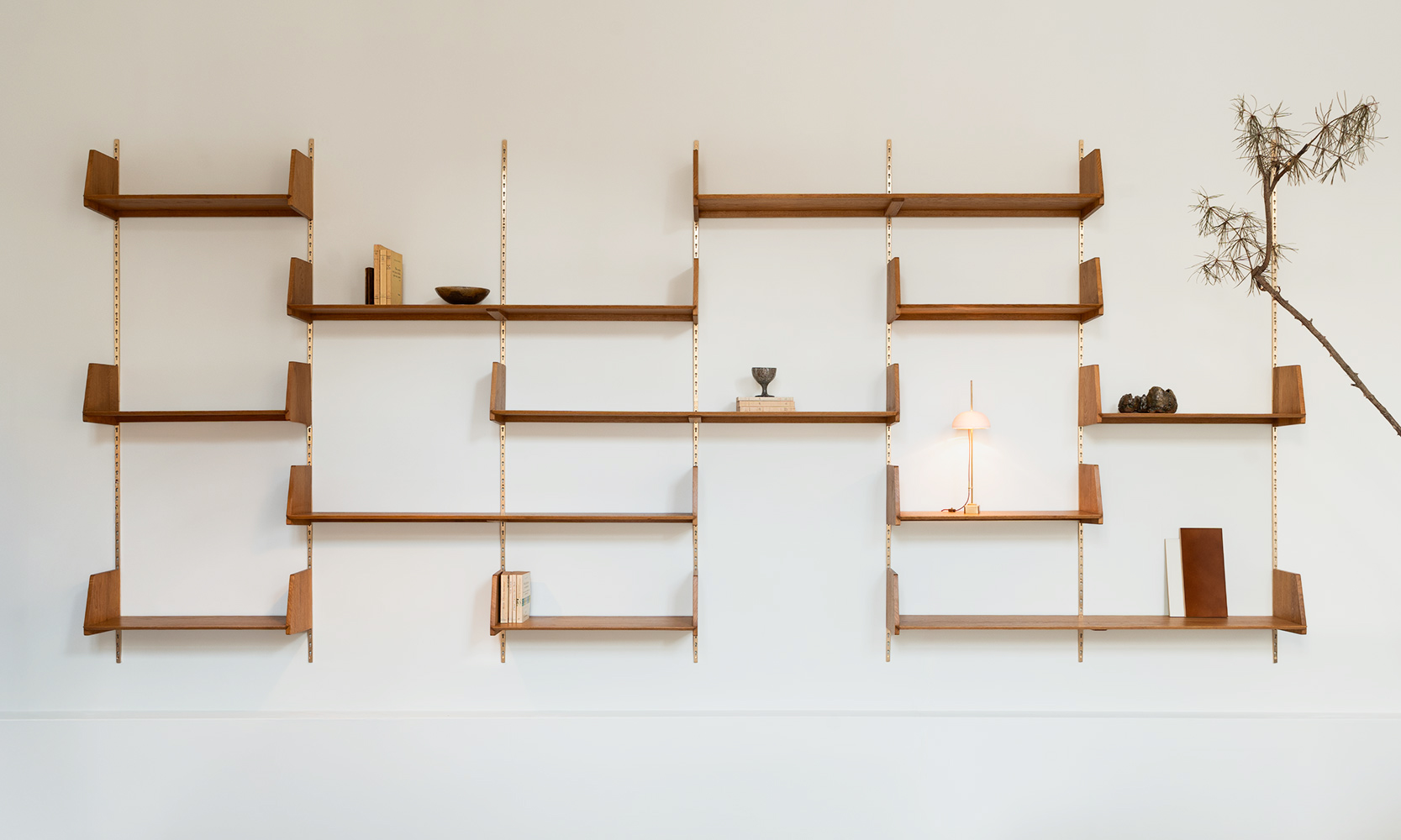 Shelves-E_gold_Marcel-Gascoin_H_Kolkhoze_gallery-6-bis