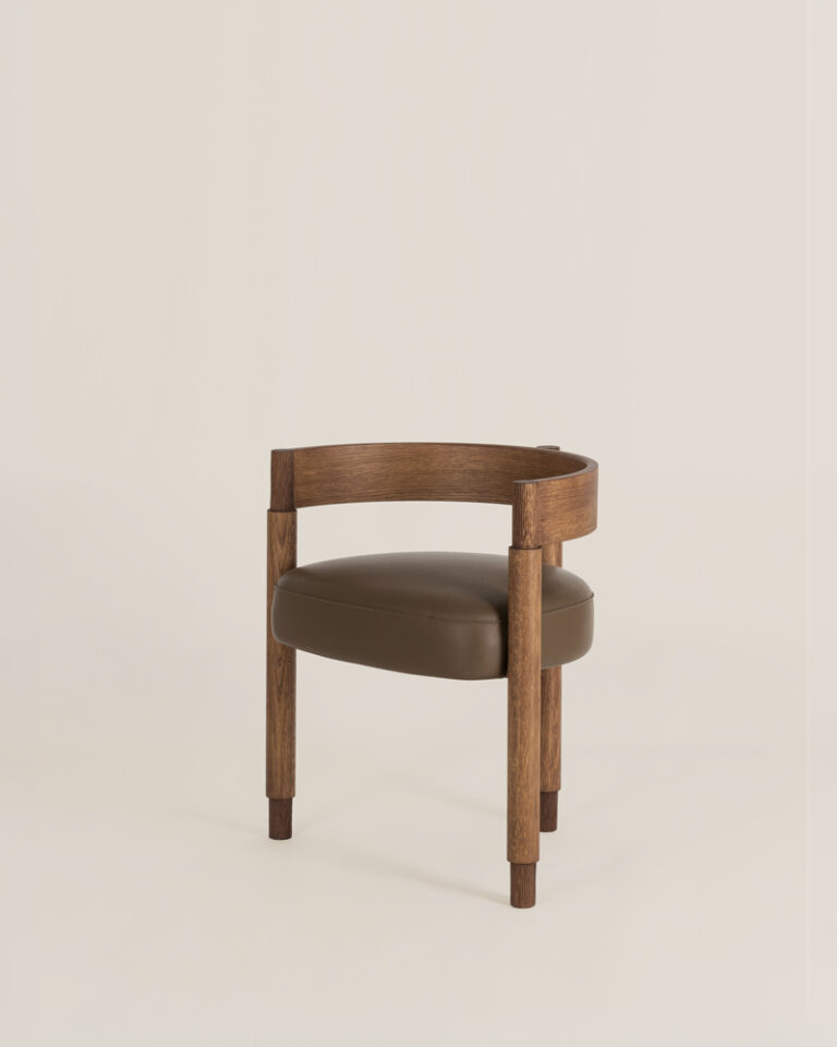 Untitled-Udada-chair-leather-nicolo-spinelli-kolkhoze-1
