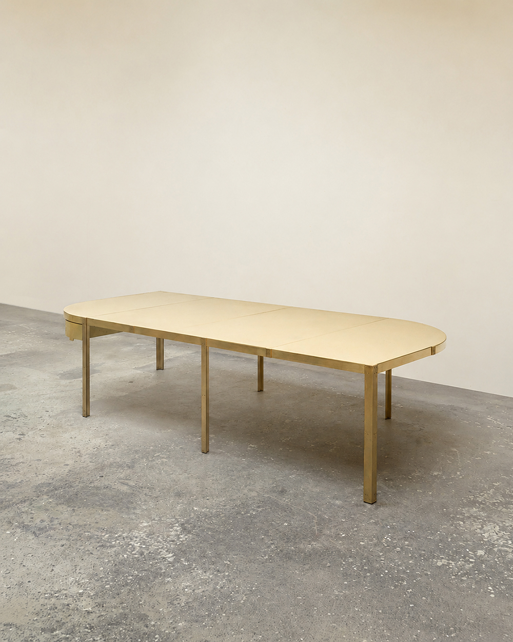 KO-Table-thomas-Lemut-kolkhoze-2