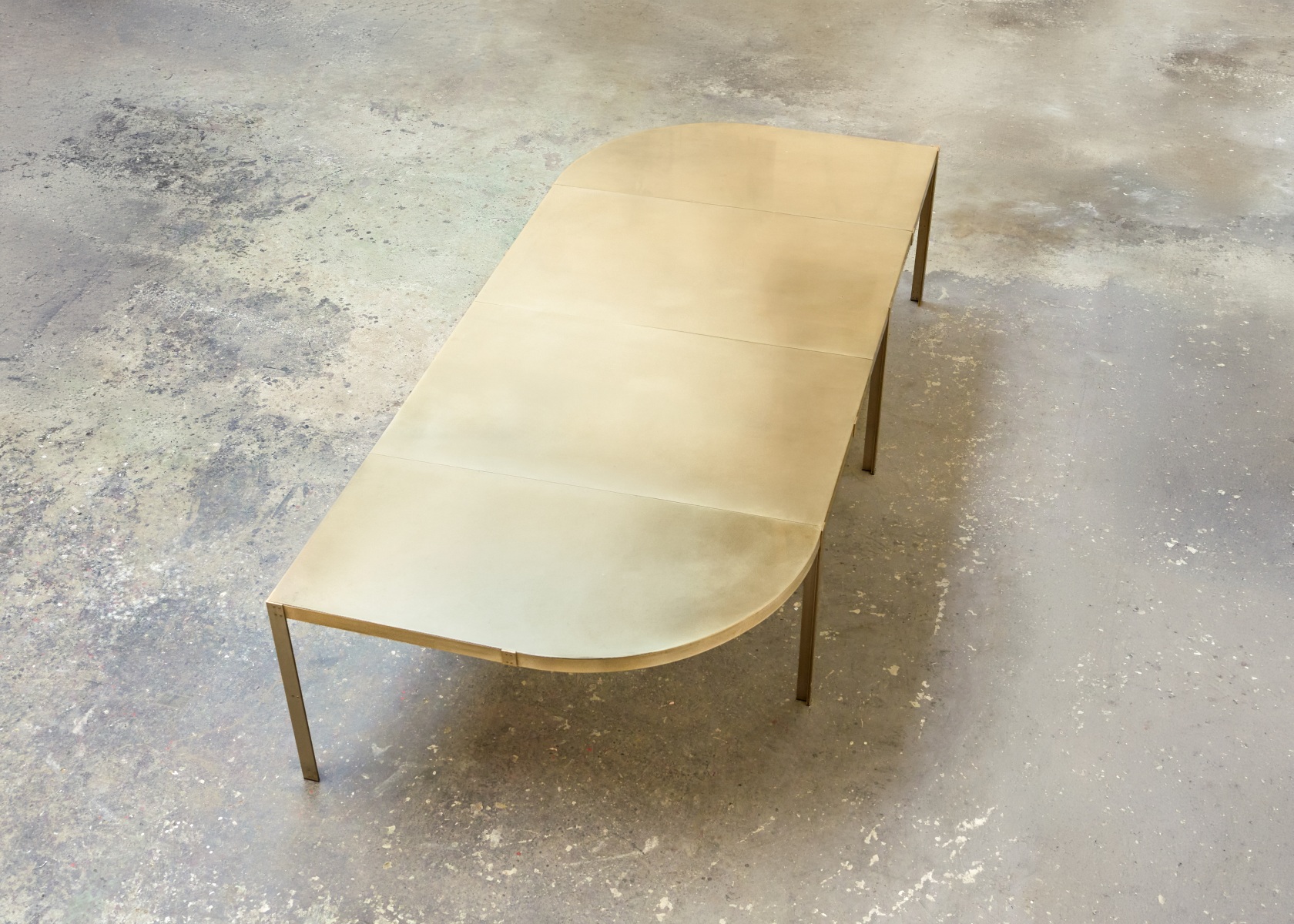 KO-Table-thomas-Lemut-kolkhoze-5