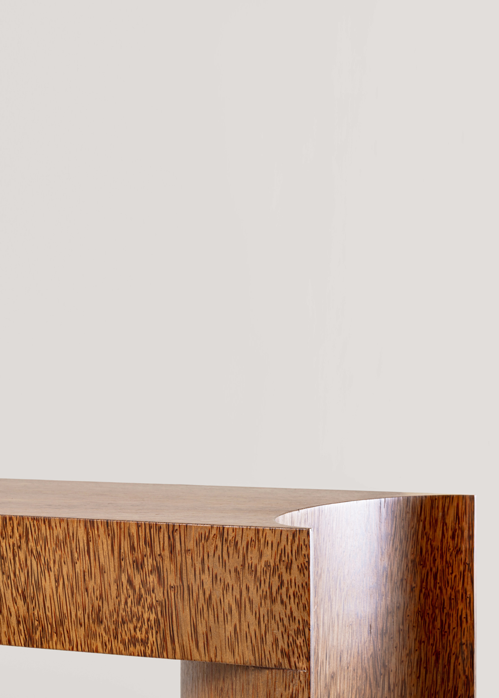 Amenoche-console-Nicolo-Spinelli-Kolkhoze-2